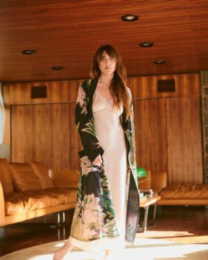 ONE HUNDRED STARS GOWN CRANE EMERALD